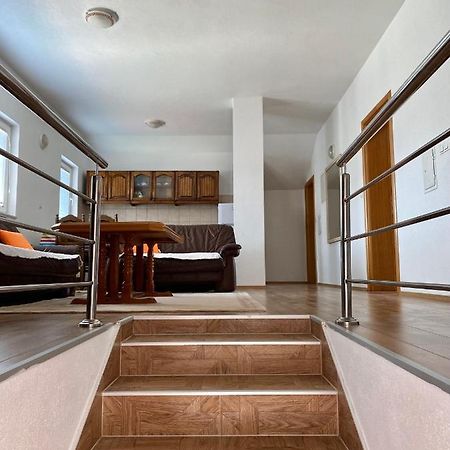 Big Apartment 3 Bedrooms Bihać Exterior foto